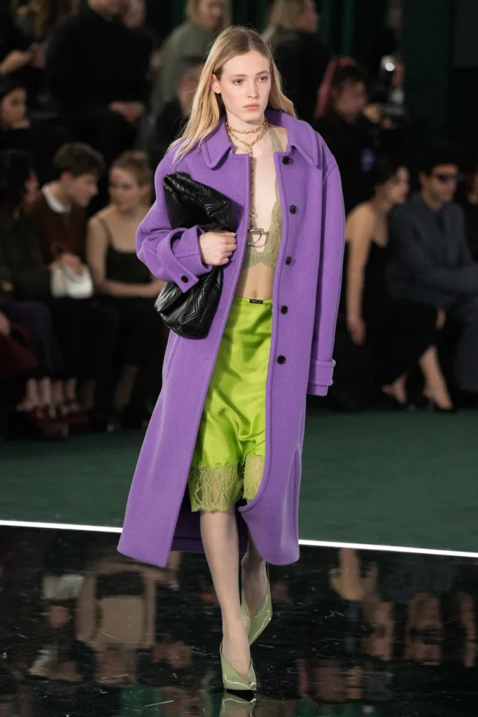 Desfile Gucci na Milan Fashion Week F/25