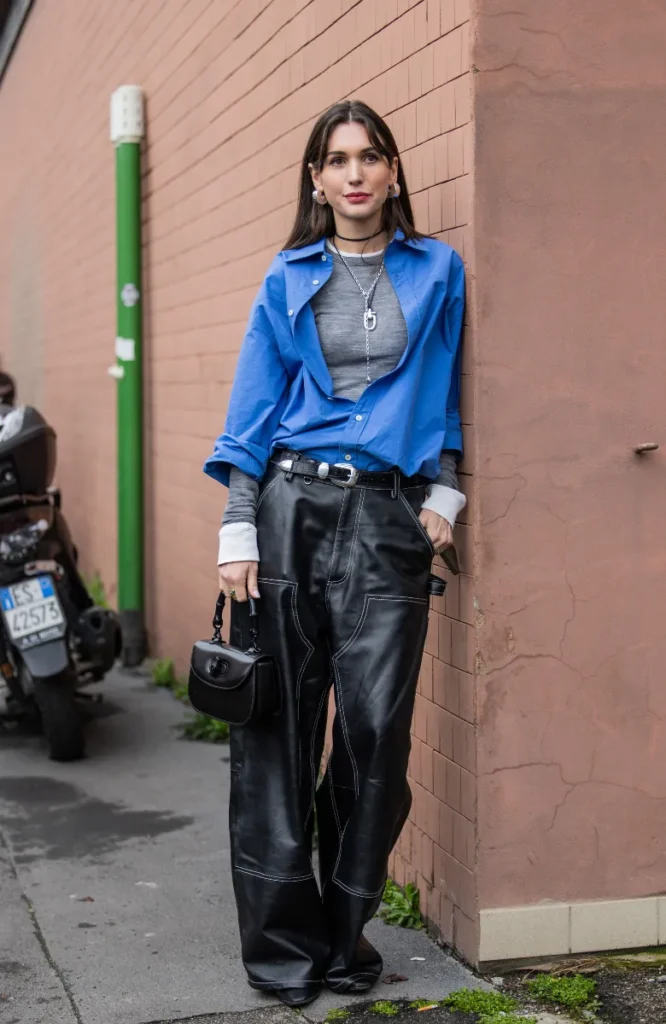 Tendência Camisa Semiaberta une Sofisticação a um Estilo Despojado