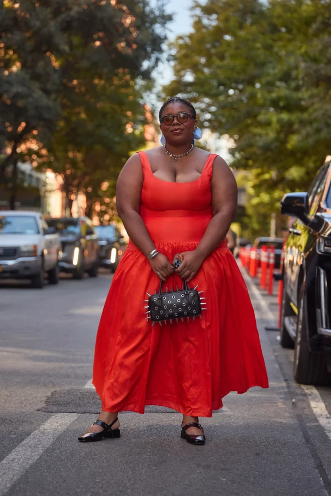 Vestido de cintura baixa: a tendência que equilibra elegância e casualidade