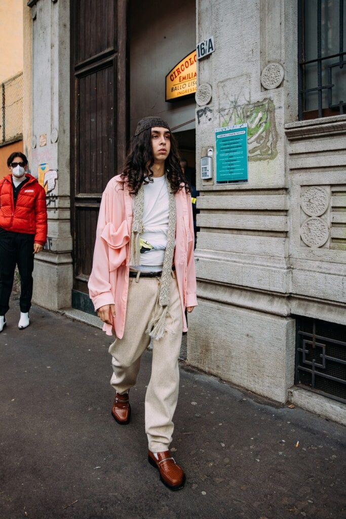 Tendência Looks Rosa Claro: A Cor Que Dominou as Passarelas e o Street Style em 2025.