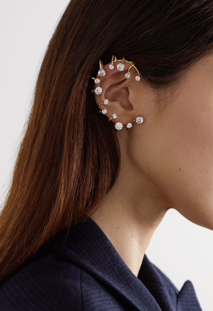 Tendência Brinco Earcuff: O Retorno do Acessório Maximalista