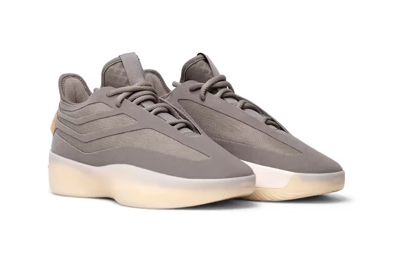 Fear of God e Adidas lançam Novo Athletics II Basketball Lo e Hi "Putty Beige"