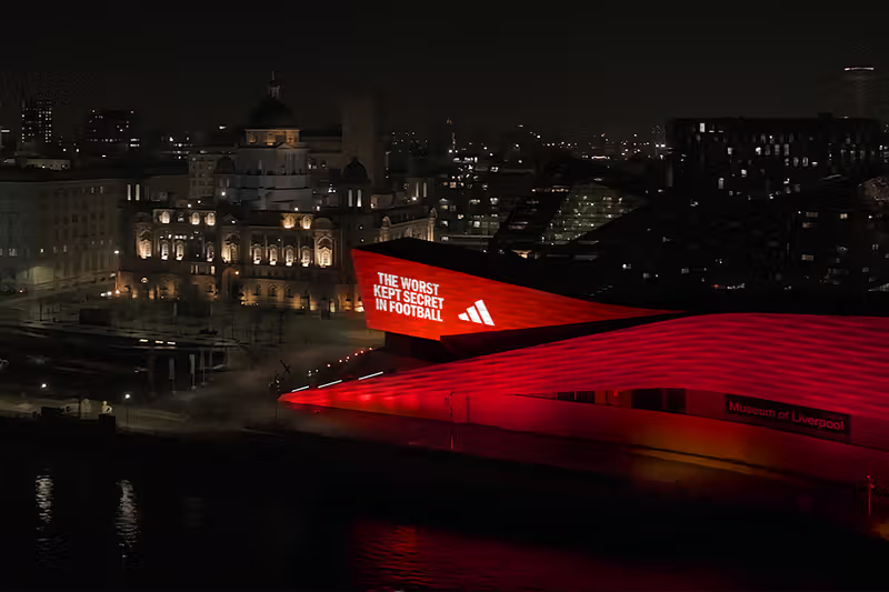 Liverpool FC Rompe com a Nike e Retorna para Adidas com Acordo de Cinco Anos