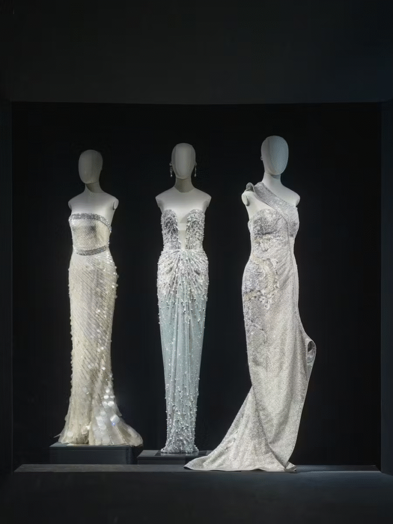 Giorgio Armani celebra 20 anos de Armani Privé com exposição no Armani/Silos