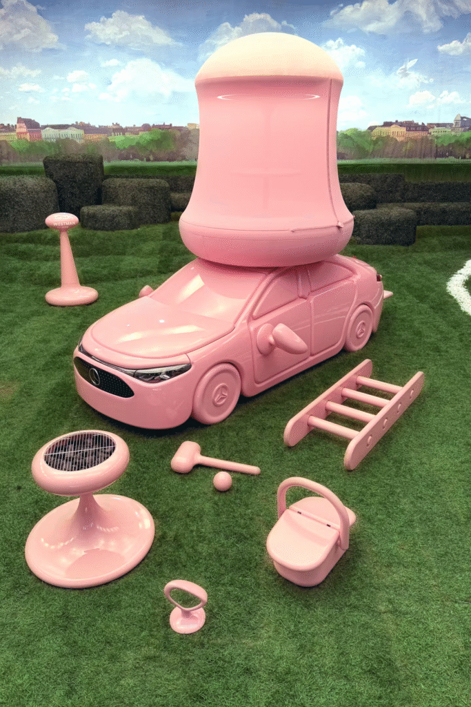 Gustaf Westman transforma o Mercedes-Benz CLA em obra de arte para fãs de glamping