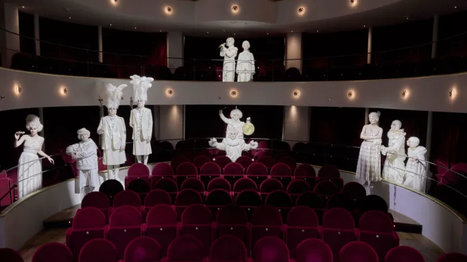Maria Grazia Chiuri celebra a herança teatral de Roma com a restauração do Teatro della Cometa