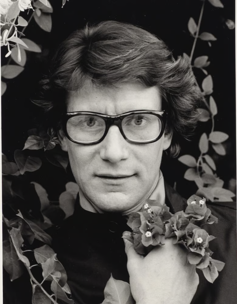 Museu Yves Saint Laurent Paris fecha temporariamente para reforma e anuncia programação externa