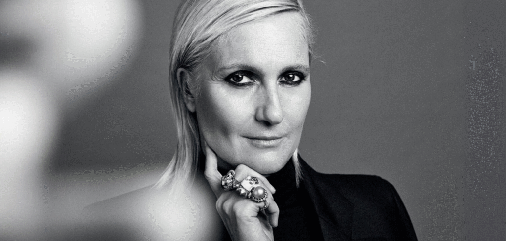 A saída de Maria Grazia Chiuri da Dior marca o fim de uma era feminina e transformadora