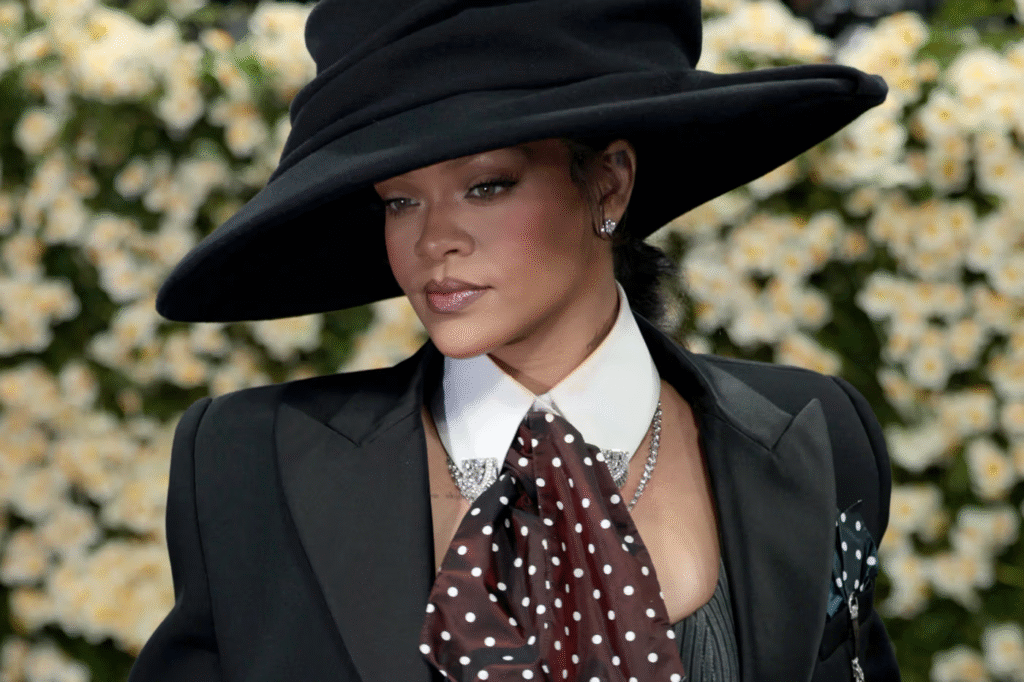 Rihanna dá atualizações sobre o aguardado álbum R9