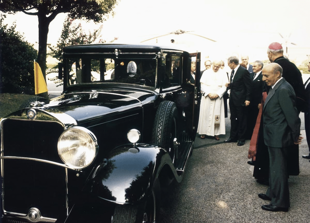 Papa Leão XIV e o novo Papamóvel: tradição, inovação e sustentabilidade no veículo oficial do Vaticano