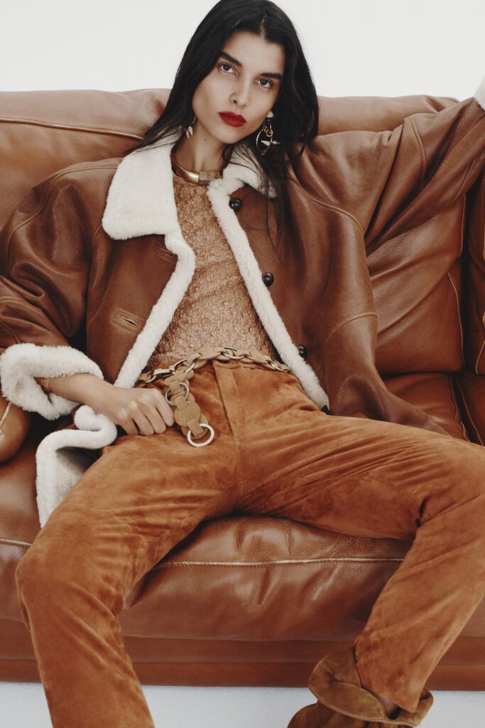 tendência de outono casaco aviador ou shearling coat