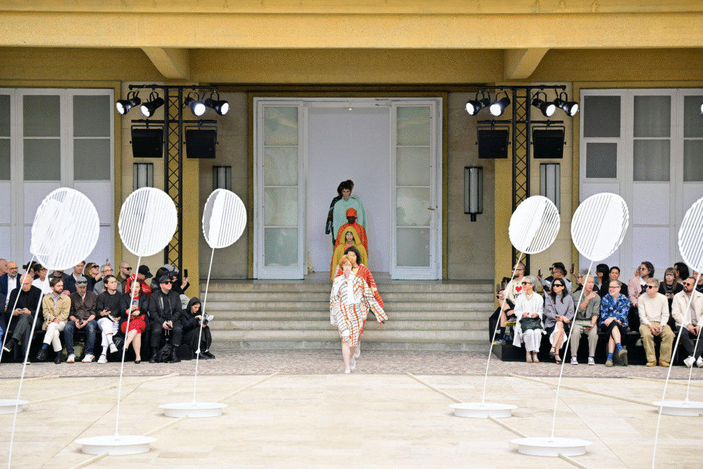 Pitti Uomo 108 celebra a moda masculina em Florença com inovação sustentável e estilo urbano