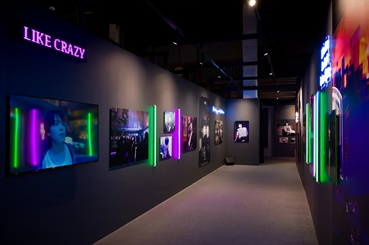 Jimin, do BTS, inaugura sua primeira exposição solo em Nova York
