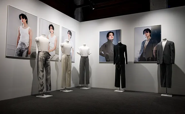 Jimin, do BTS, inaugura sua primeira exposição solo em Nova York