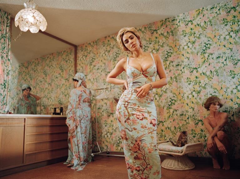 Skims x Roberto Cavalli: nova collab de moda praia chega cheia de glamour