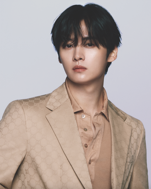 Lee Know, do Stray Kids, é o novo embaixador global da Gucci