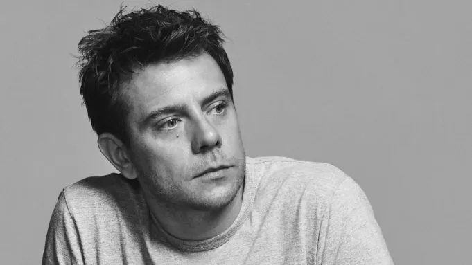 Jonathan Anderson assume a direção criativa da Dior em nova era para a maison