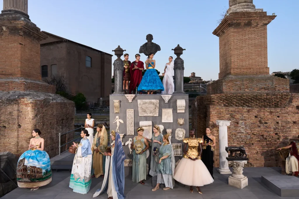 Desfile Dolce & Gabbana homenageia a grandeza de Roma