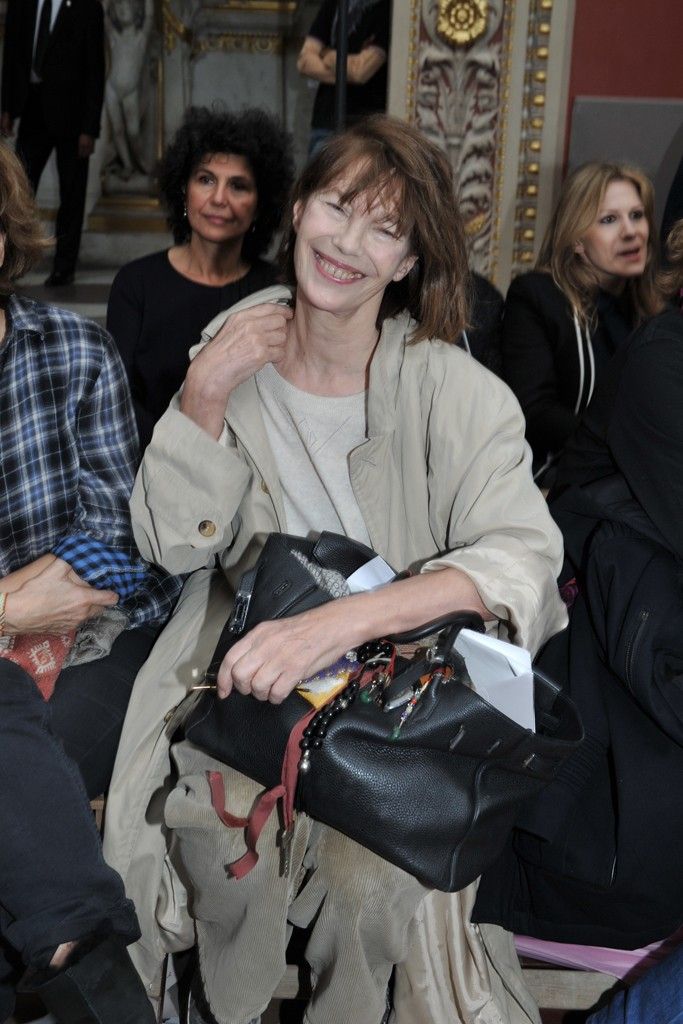 jane birkin com o protótipo da bolsa