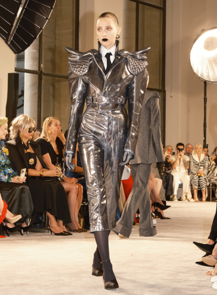V&A anuncia grande exposição dedicada à Schiaparelli em 2026