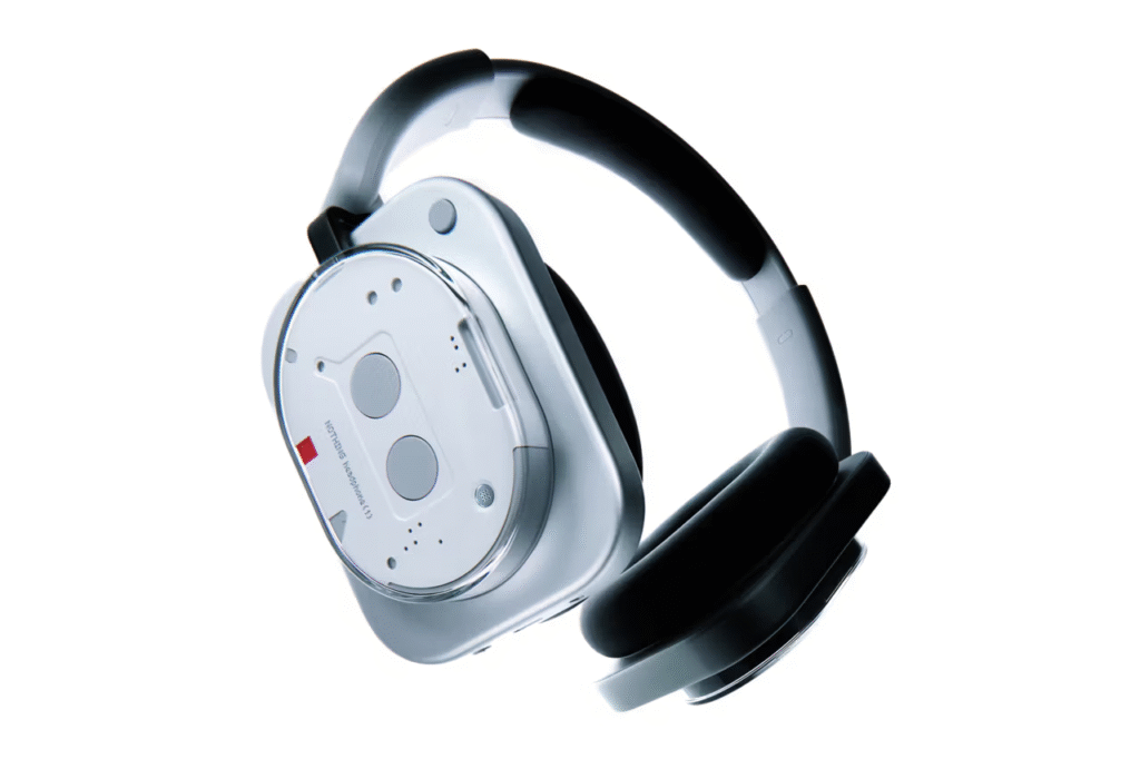 Nothing apresenta Phone (3) e Headphone (1) com design arrojado e tecnologia de ponta