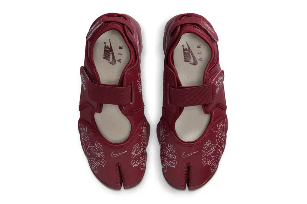 Nike aposta no floral com novo Air Rift “Botanical/Team Red”