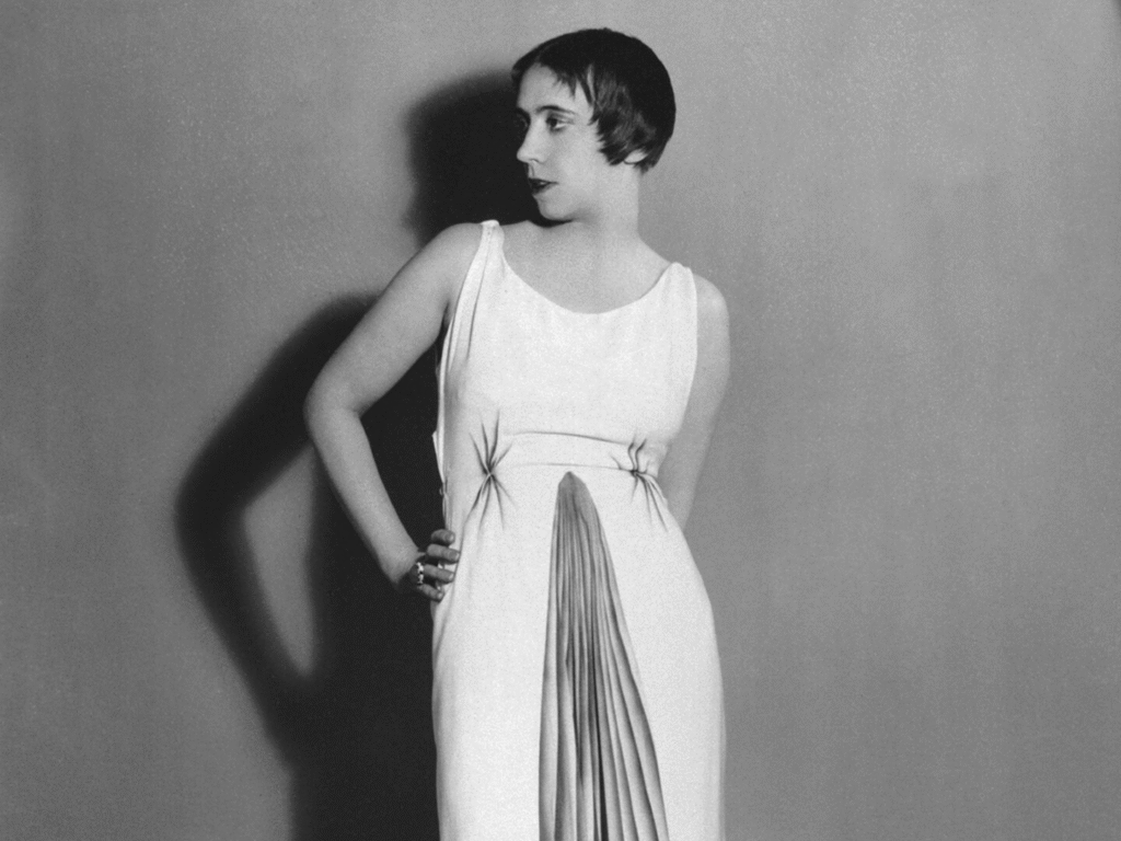 O universo de Schiaparelli e Man Ray ganha nova vida no MET de Nova York