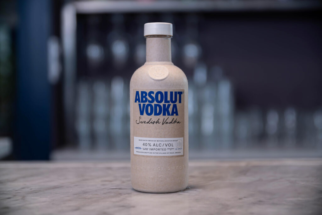 Teste de garrafa e tampa de papel da Absolut é concluída com êxito
