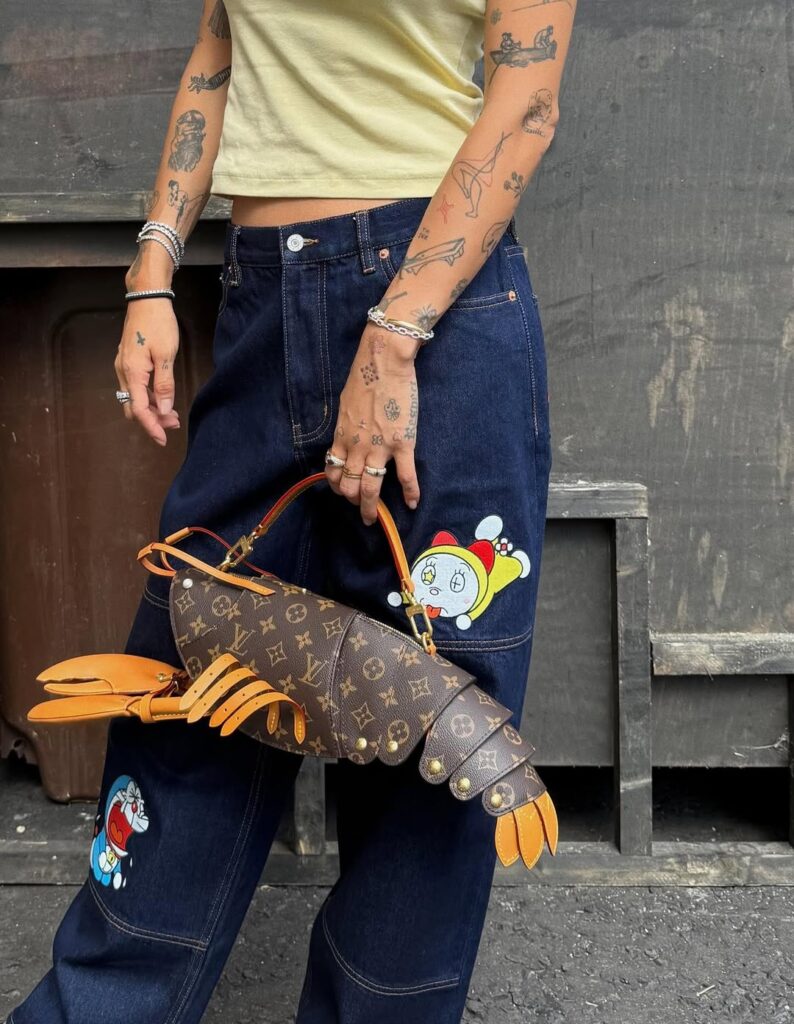 Bolsas divertidas: o acessório que transformou o street style em passarela criativa