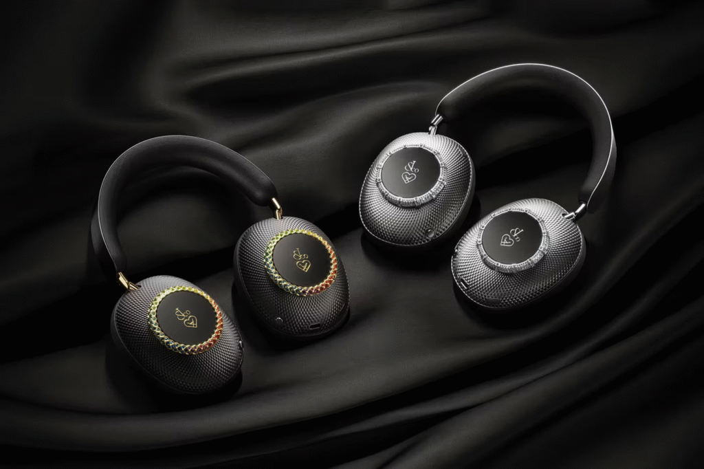 Loewe Technology e Jacob & Co. apresentam fones “iced-out” de edição limitadíssima