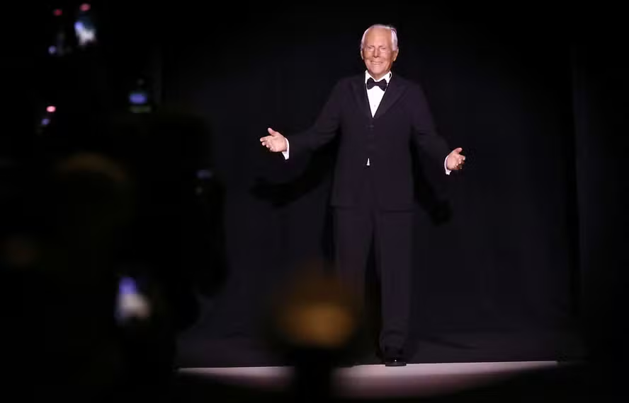 Testamento de Giorgio Armani define venda gradual da grife e inicia nova era