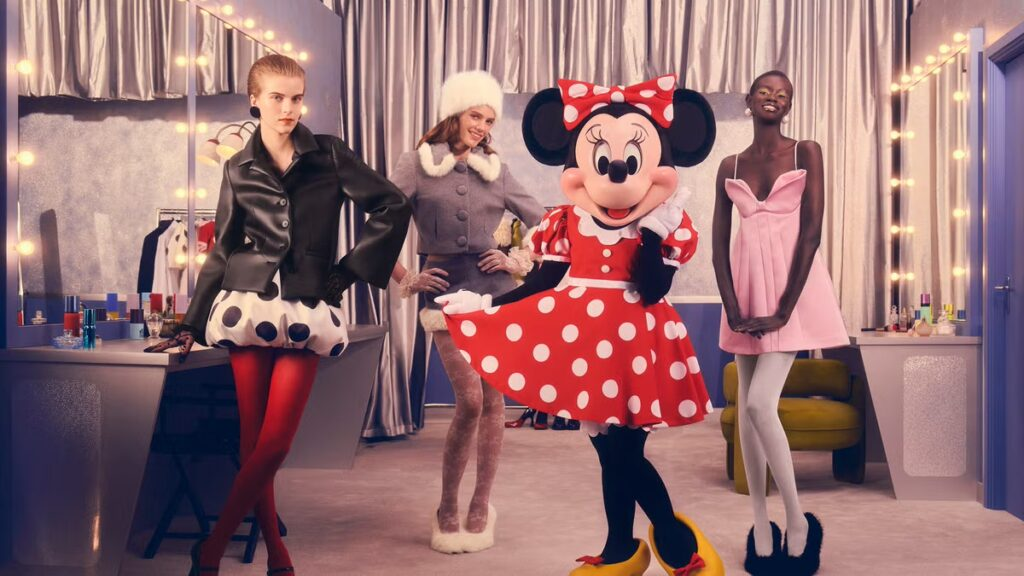 Zara lança coleção da Disney com Harry Lambert