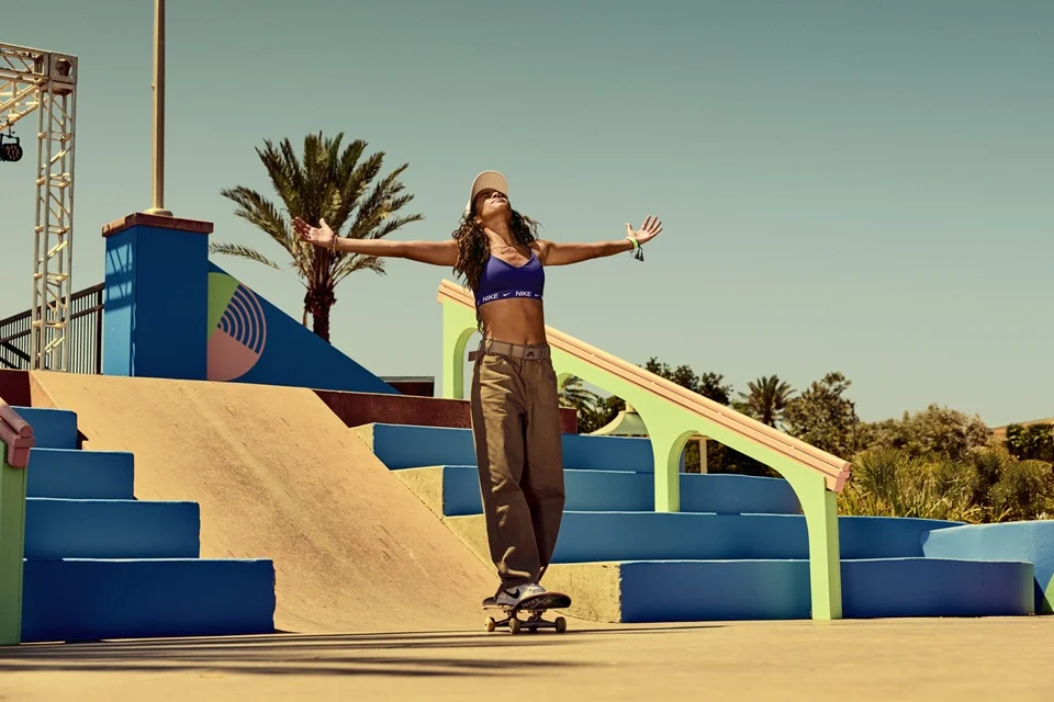 Nike transforma slogan icônico e lança campanha Why Do It?