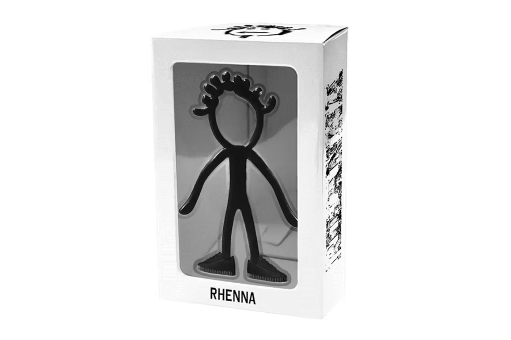 Rihanna lança drop de merch R20 e box set comemorativo