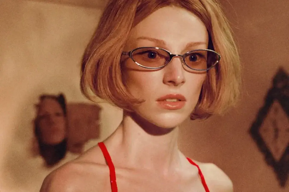 THE HUNT, curta da Gentle Monster, tem Hunter Schafer como protagonista