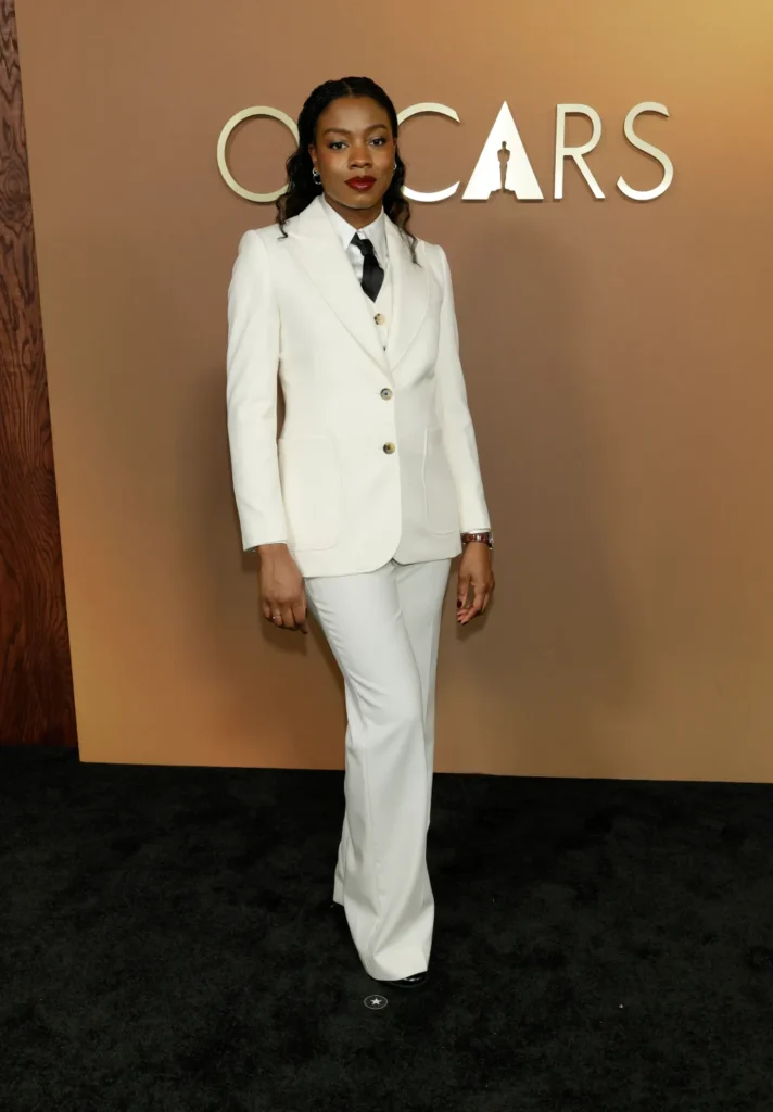 Governors Awards 2025: Ariana Grande, Cynthia Erivo e mais estrelas brilham no tapete vermelho