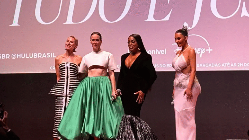 Kim Kardashian e elenco de All’s Fair desembarcam no Brasil