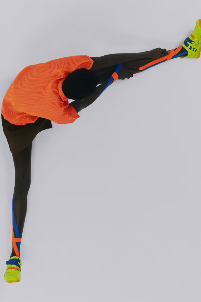 Issey Miyake x ASICS lança projeto de sneakers para 2026