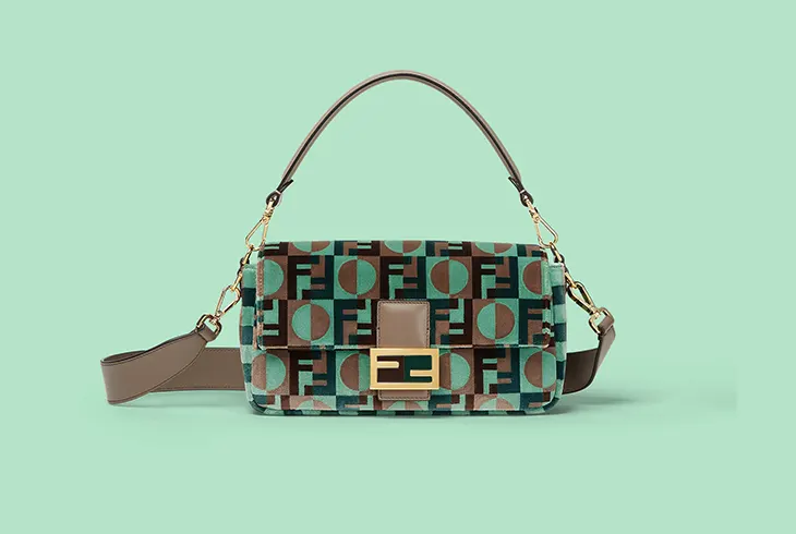 FENDI Emily in Paris ganha cápsula exclusiva de bolsas