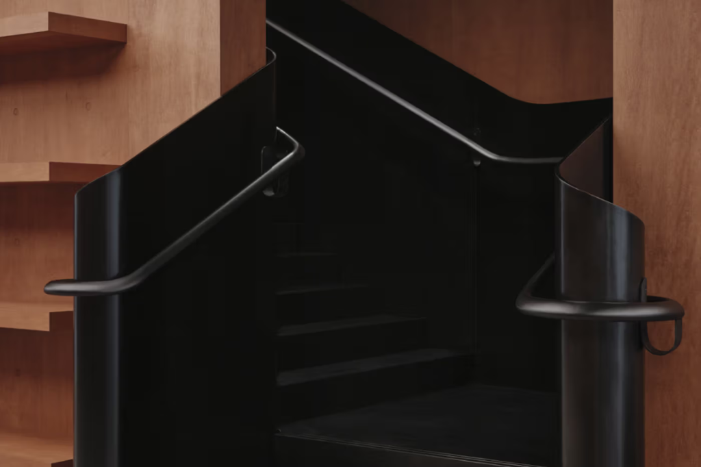 Saint Laurent Rive Droite Beijing estreia com Snow Edition