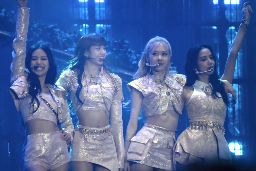 BLACKPINK WORLD TOUR <DEADLINE> confirma etapa asiática a partir de outubro de 2025, com shows em Bangkok, Jakarta, Manila, Singapura e Hong Kong.