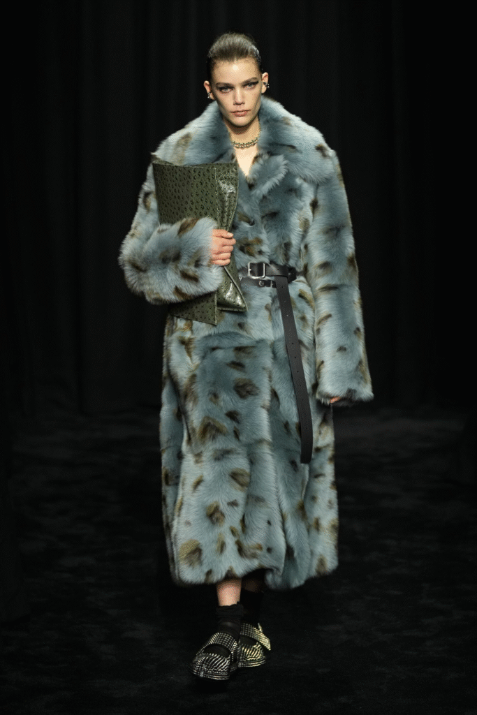 NYFW proíbe pele a partir de 2026 e redefine o futuro da moda americana