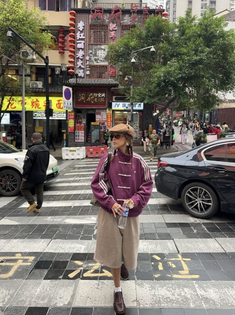 Tang jackets dominam o street style e viram item de desejo