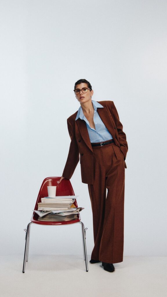 Office look: inspirações atuais para voltar ao trabalho com estilo