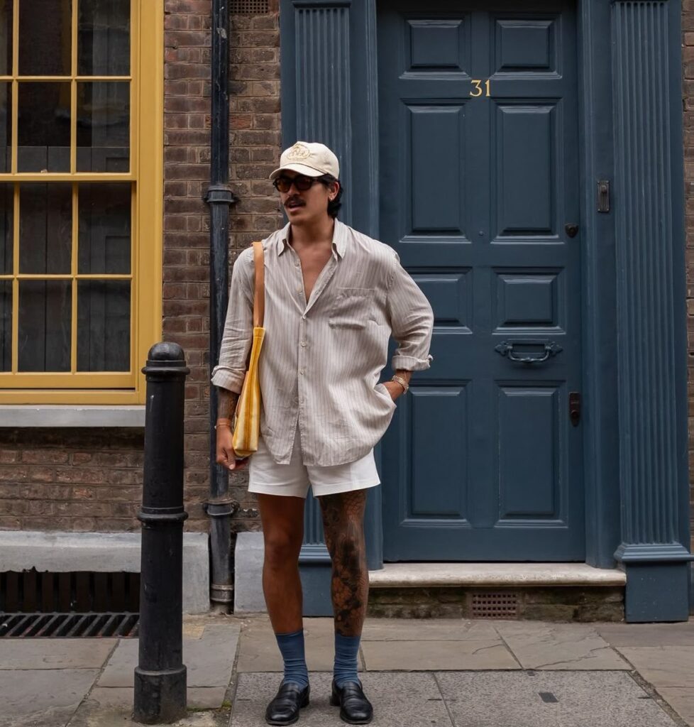 Com comprimento acima do joelho, o shorts masculino curto ganha força como peça-chave da temporada, unindo frescor, atitude e um novo olhar sobre o styling contemporâneo.