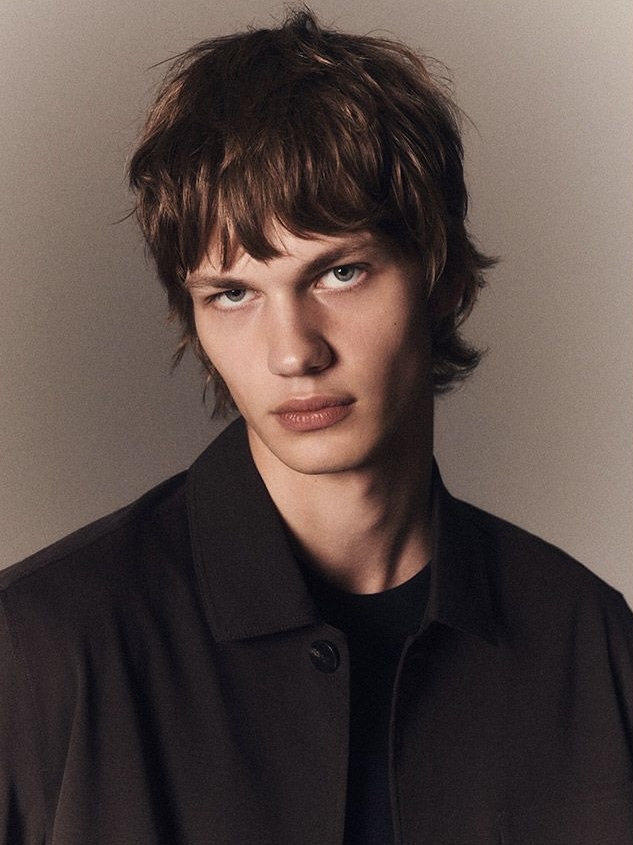 Mullet haircut volta como tendência no visual masculino