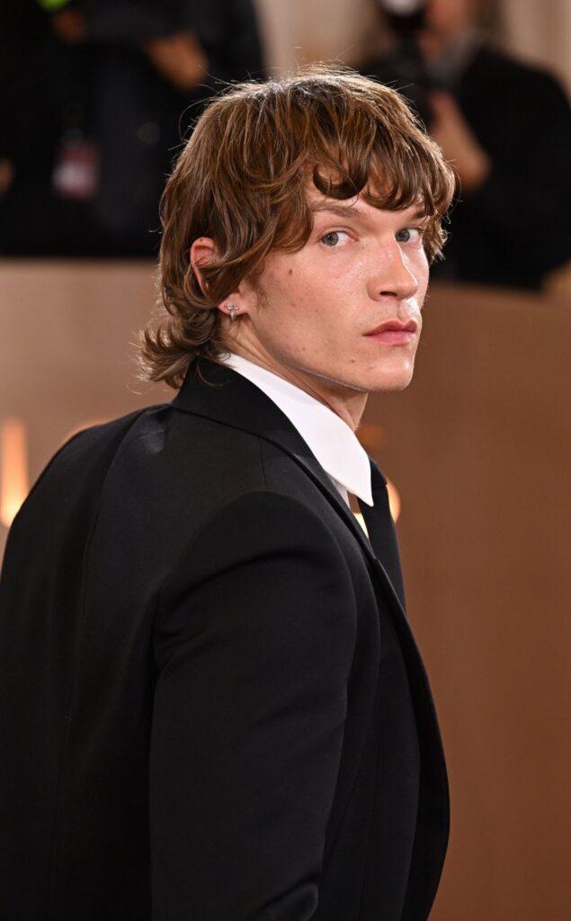 Mullet haircut volta como tendência no visual masculino