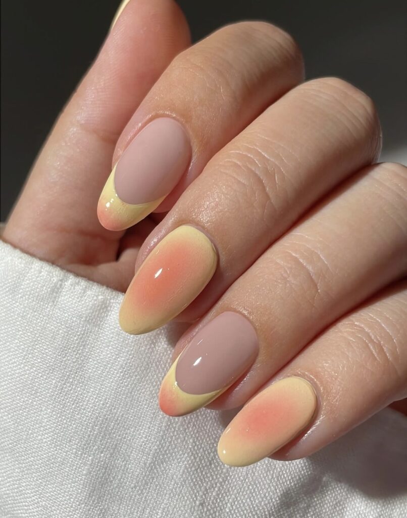 Unhas em tons pastel dominam as nail trends do verão