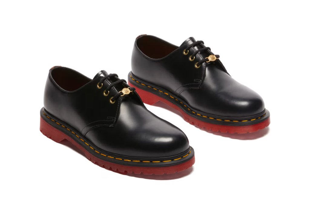 Dr. Martens Year of the Snake apresenta coleção especial de Lunar New Year com botas, sapatos e acessórios inspirados no simbolismo da serpente.