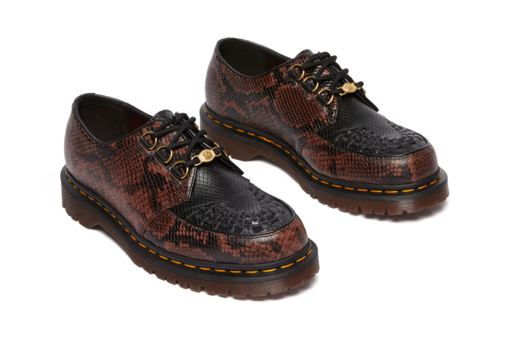 Dr. Martens Year of the Snake apresenta coleção especial de Lunar New Year com botas, sapatos e acessórios inspirados no simbolismo da serpente.